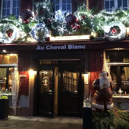 Au Cheval Blanc 3* 希伯维列