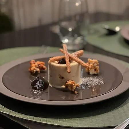 Au Cheval Blanc Hotel