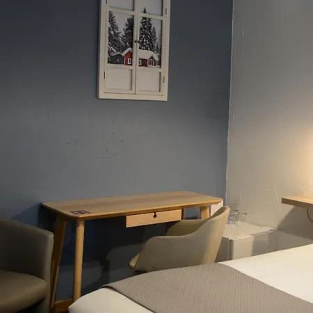 Au Cheval Blanc Hotel 3*