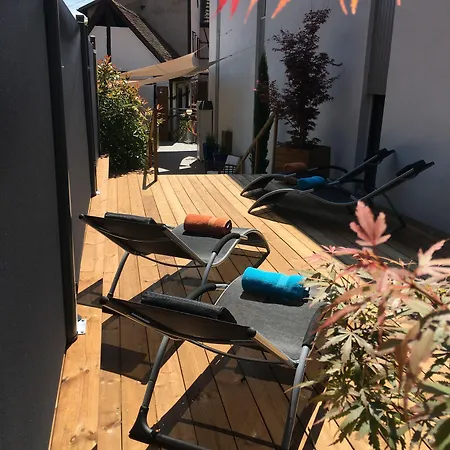 Au Cheval Blanc فندق ريبوفيل