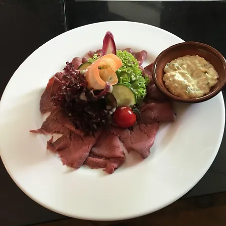 Au Cheval Blanc 3*