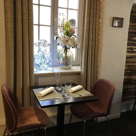 Au Cheval Blanc 3*