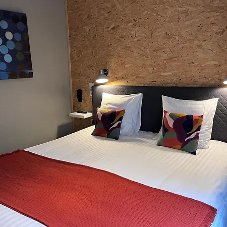Au Cheval Blanc - Climatisees Hotel