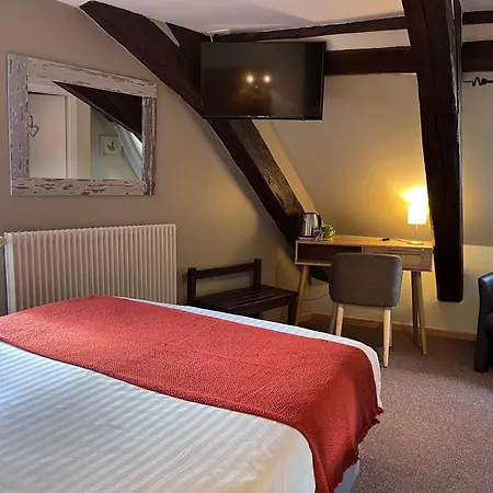 Hotell Au Cheval Blanc - Climatisees