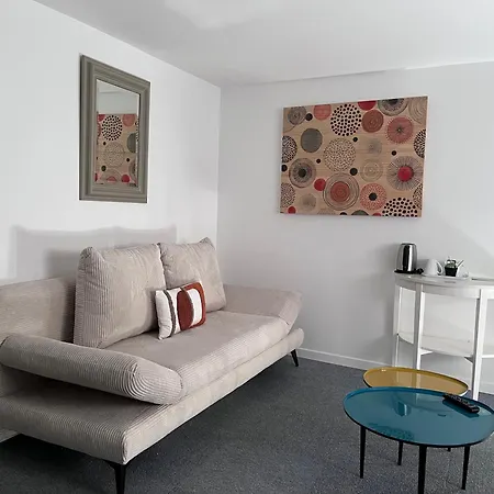 Au Cheval Blanc Hotel 3*