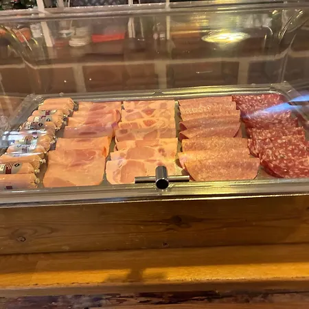 Au Cheval Blanc 3* ريبوفيل