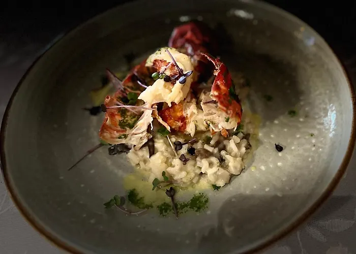 Au Cheval Blanc Hotel 3*