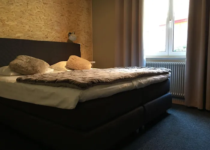 Au Cheval Blanc Hotel 3*